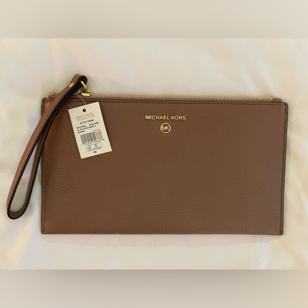NWT Michael Kors Wristlet